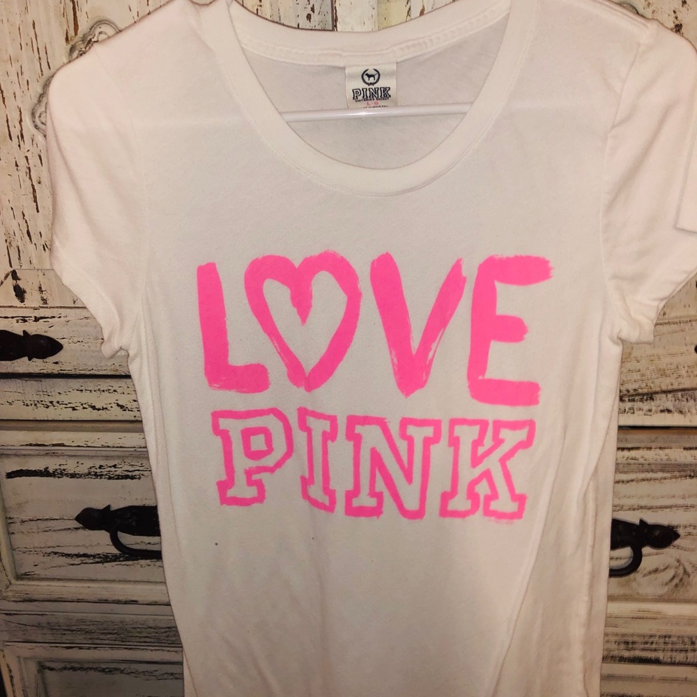 Pink tee